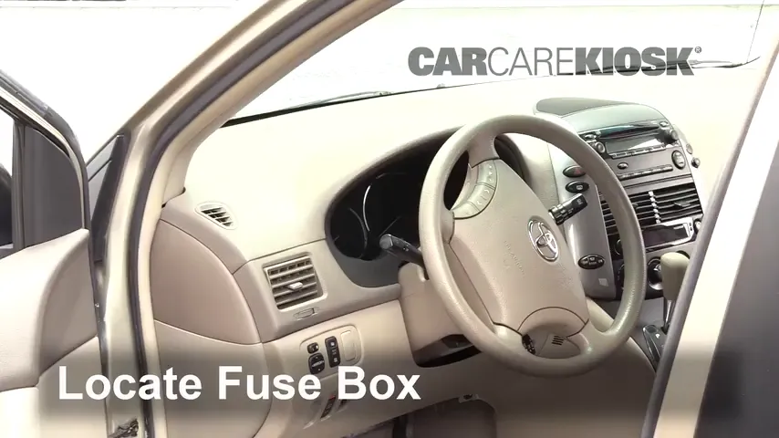 2006 Toyota Sienna LE 3.3L V6 Fuse (Interior)
